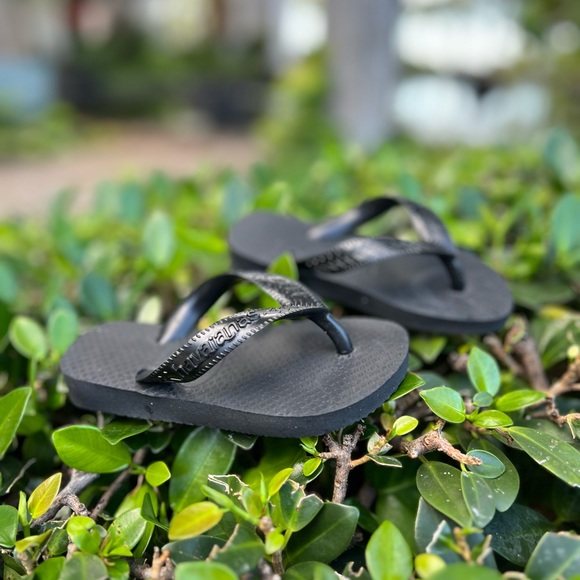 Havaianas flip flop & Locals flip flop (2 flip flops) - Picture 3 of 11